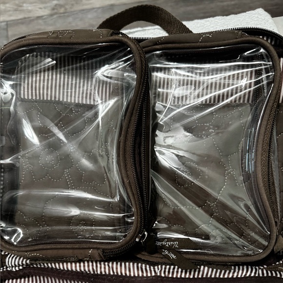 thirty-one Brown Quilted Poppy  Zipper Makeup/Toiletry bag - Picture 5 of 11